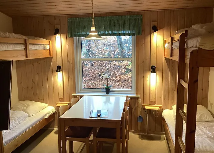 Semesterbostad For 4, Steps From Mariehaven *