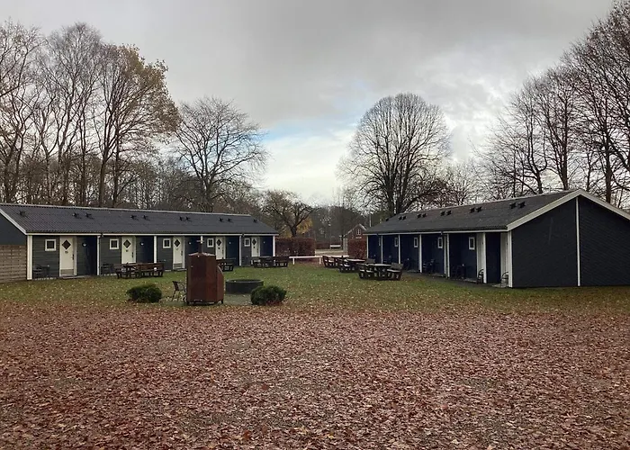 For 4, Steps From Mariehaven *